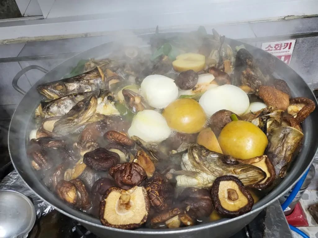 직영 주방 육수솥 직접 조리