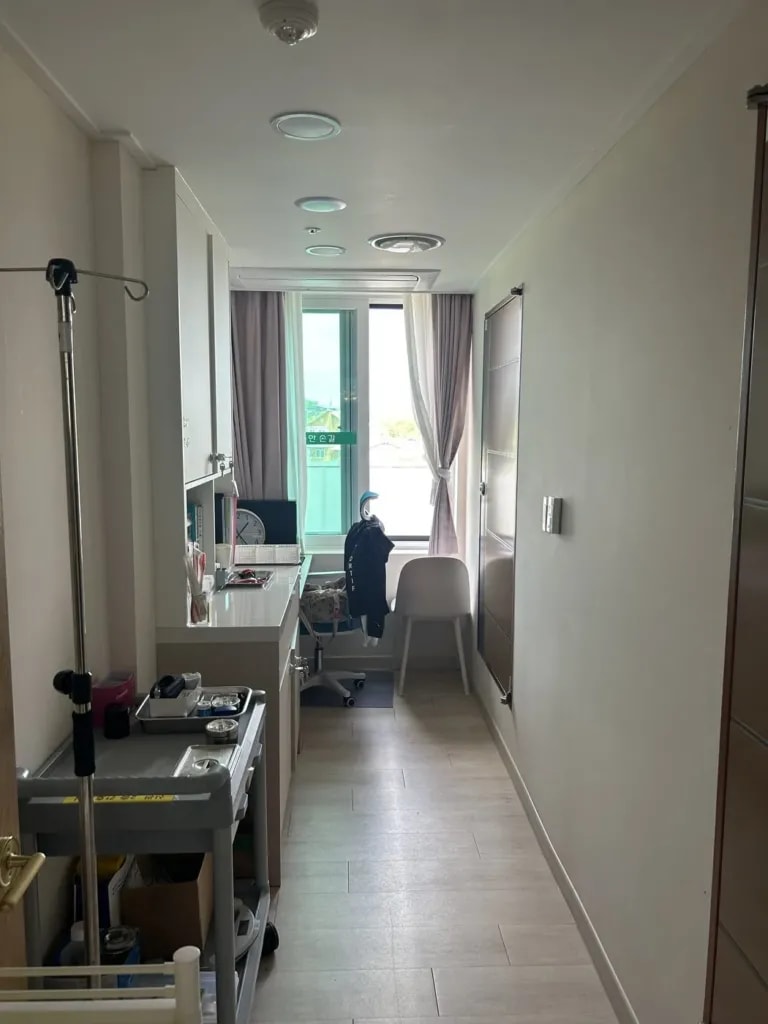 파주 요양원 헤이리너싱홈 — heyri-fac-room