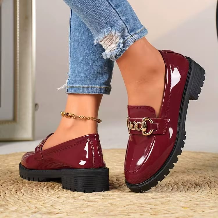 Preço de Fábrica Sapatos Loafers Femininos de Solado Grosso Estilo Britânico em PU Sapatos Pretos de Salto Alto
