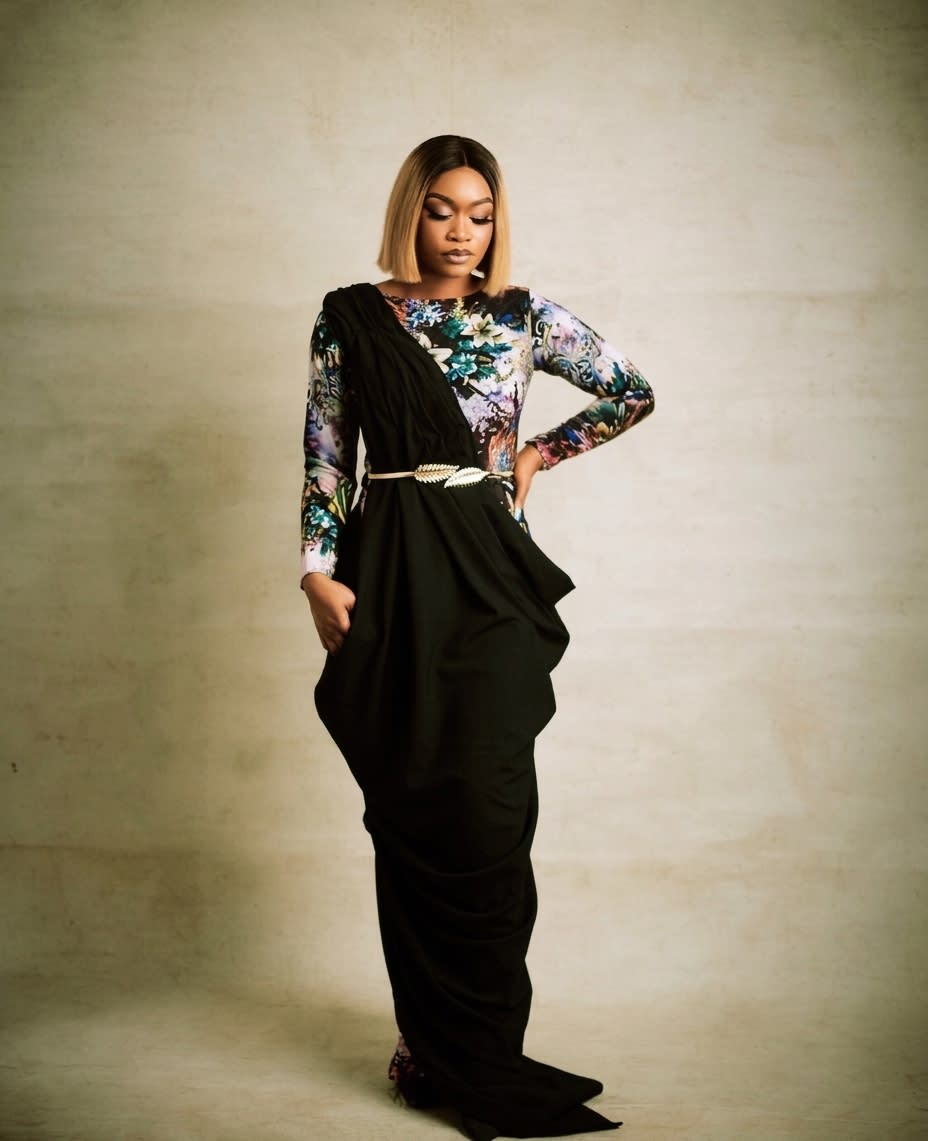Women's Lookbook Shot