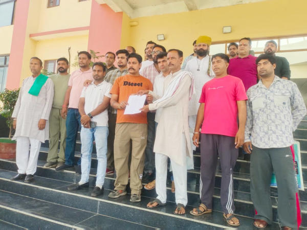 प्रसव में लापरवाही बरतने वाली चिकित्सक पर कार्रवाई की मांग