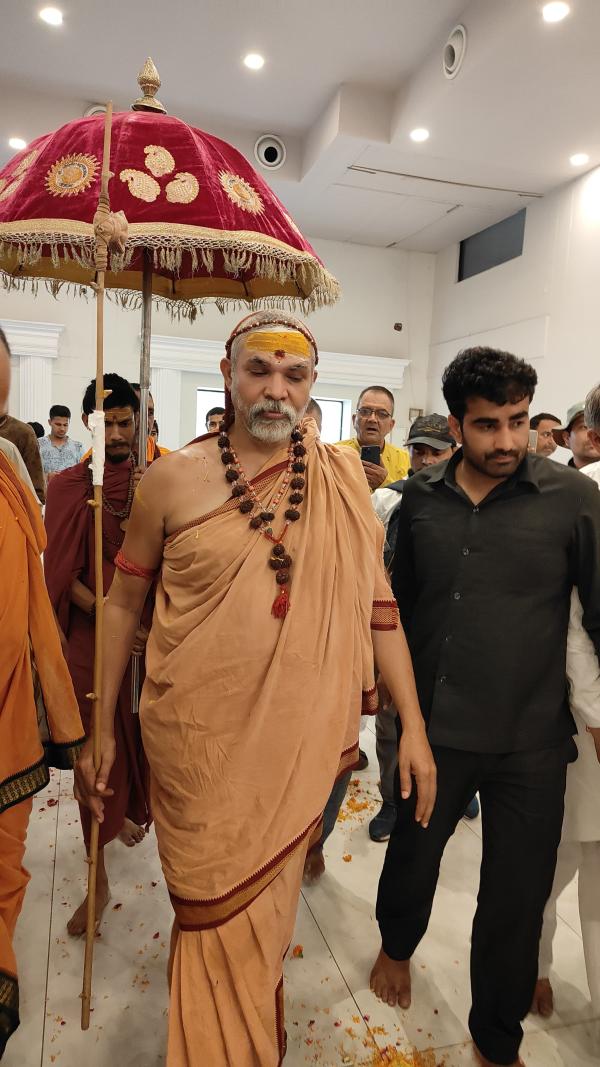 गोबर के नीचे से रुपए निकाले, और क्या सबूत चाहिए-अविमुक्तेश्वरानंद
