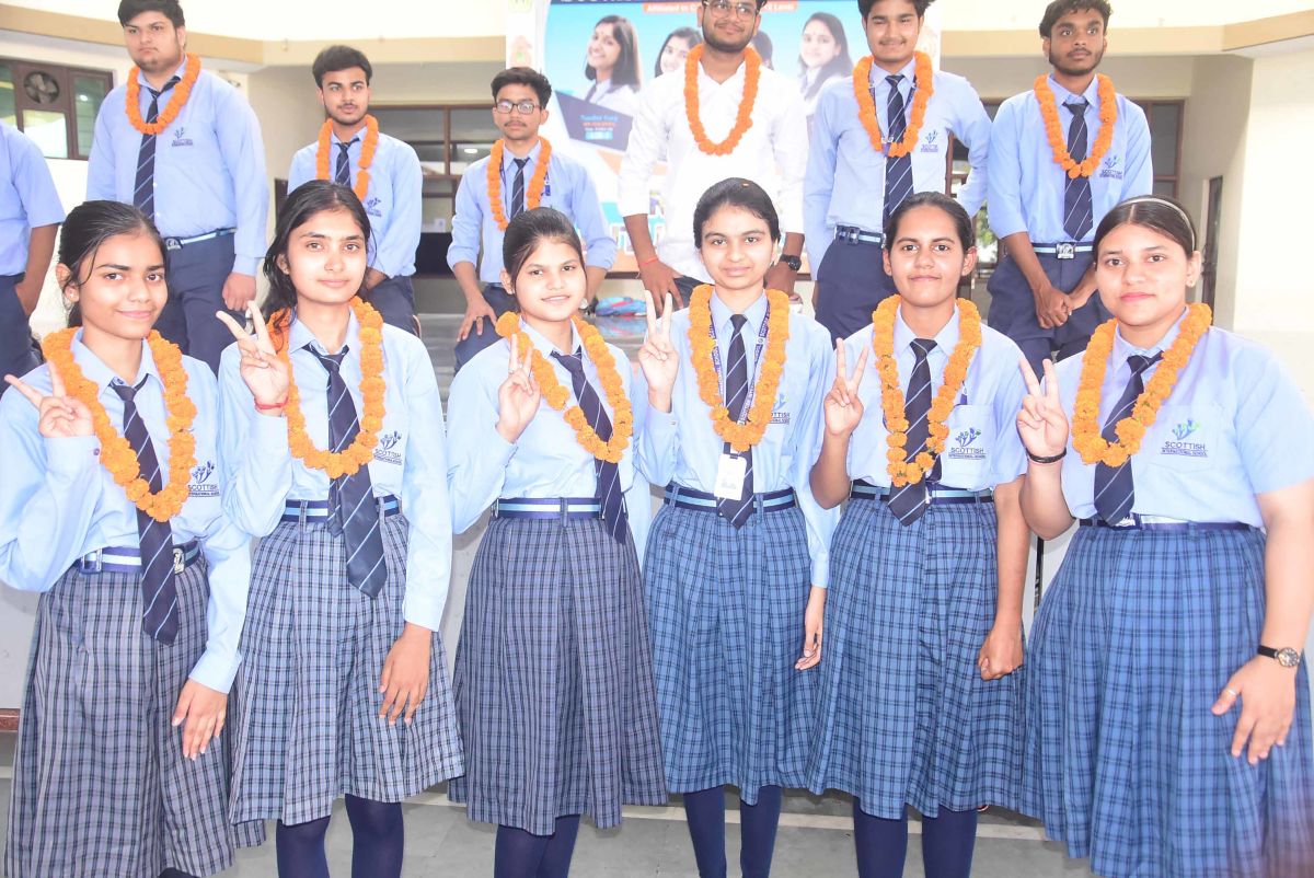 स्कॉटिश की नव्या जैन रही सीबीएसई इंटरमीडिएट में जनपद टापर