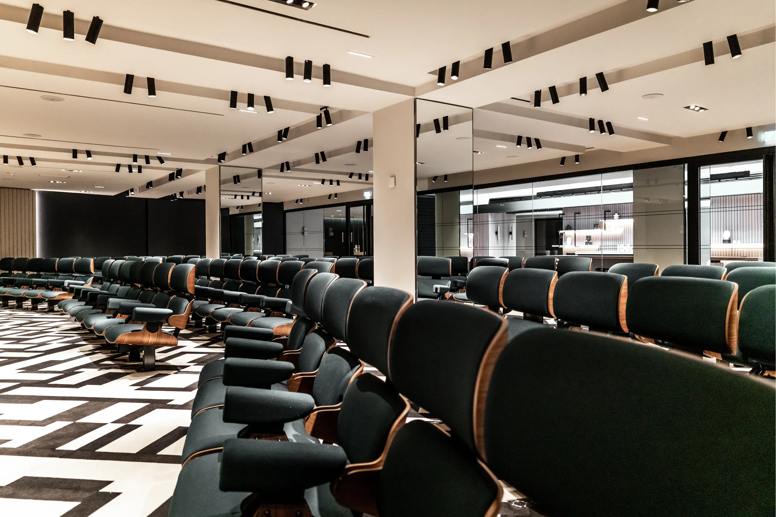 washington-plaza-img-for-http://anamoussinet.com