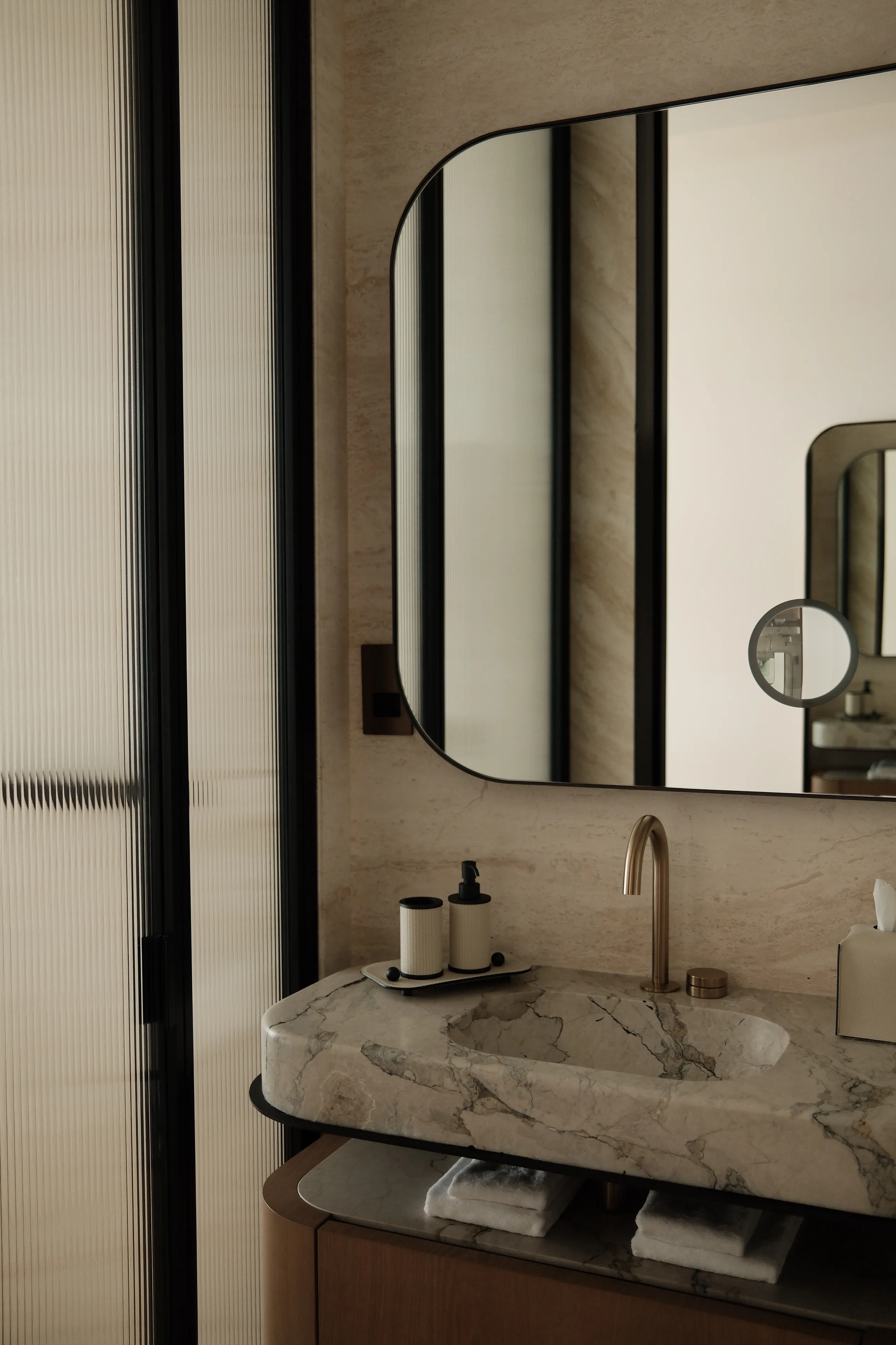 the-ritz-carlton-residences-img-for-http://anamoussinet.com