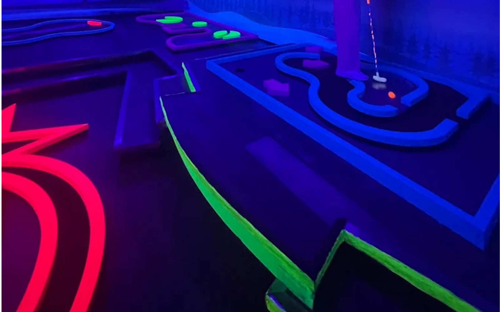 Glowing Minigolf Levi