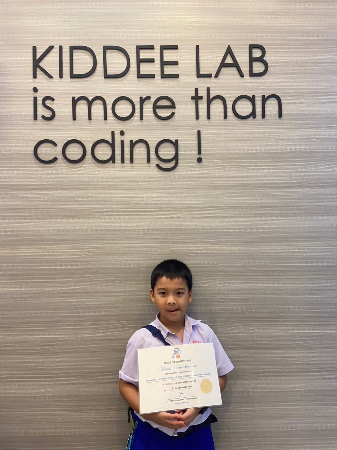 Student certification at Kiddee Lab