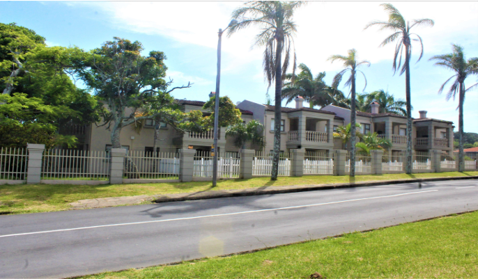 PEBBLE BEACH RESIDENCE