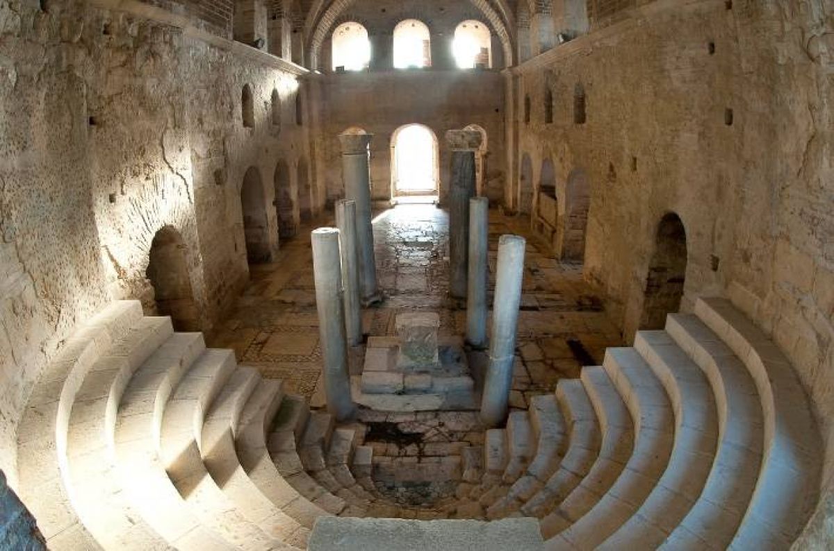 Экскурсия в Миру и Кекову (Храм Николая Чудотворца) - фотография 6 из 8