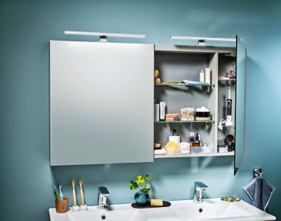 Alterna Ariella X120 Spegelskåp Ljusgrå Matt med Dubbelsidiga Speglar med eluttag