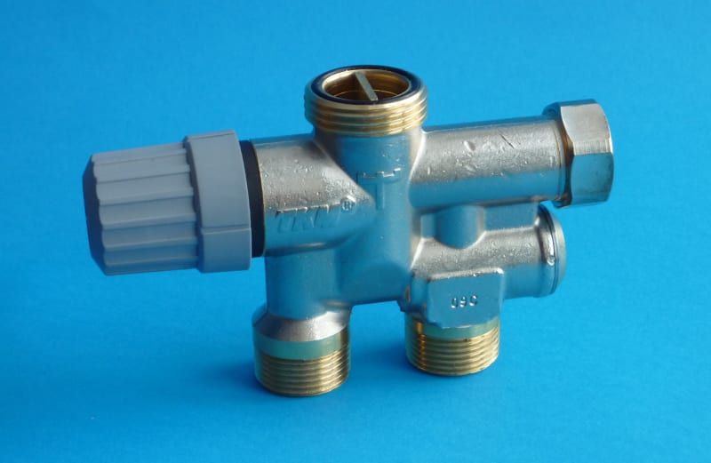 Danfoss M68-RA46F RadiatorVentil Bottenkopplad 1-rörs system VÄNDBAR HÖGER/VÄNSTER M AVST RSK 4812085, RSK 4812085
