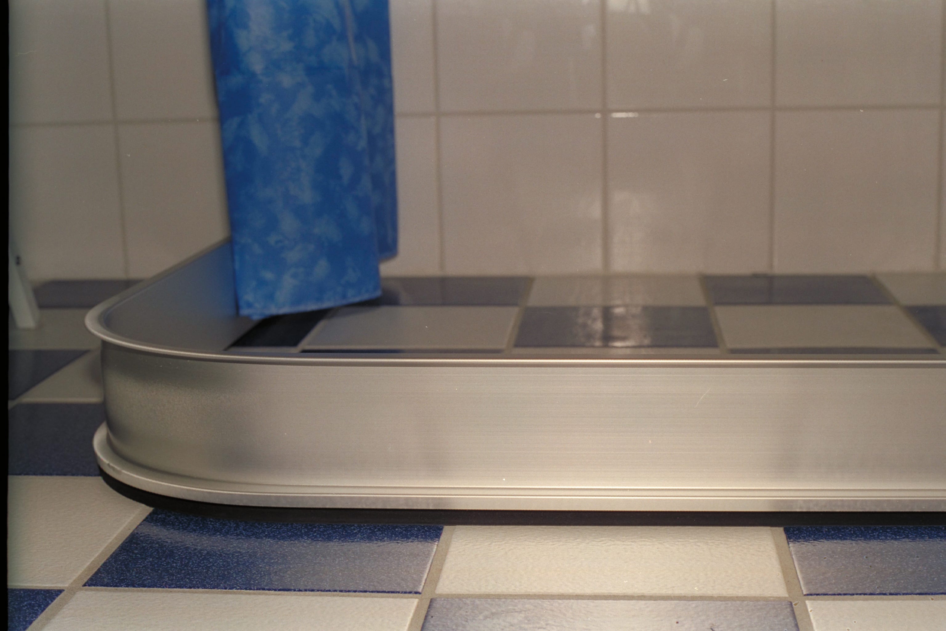 Triopart Duschlist Aluminium 90x90cm Ljusgrå Gummi - RSK 7320075