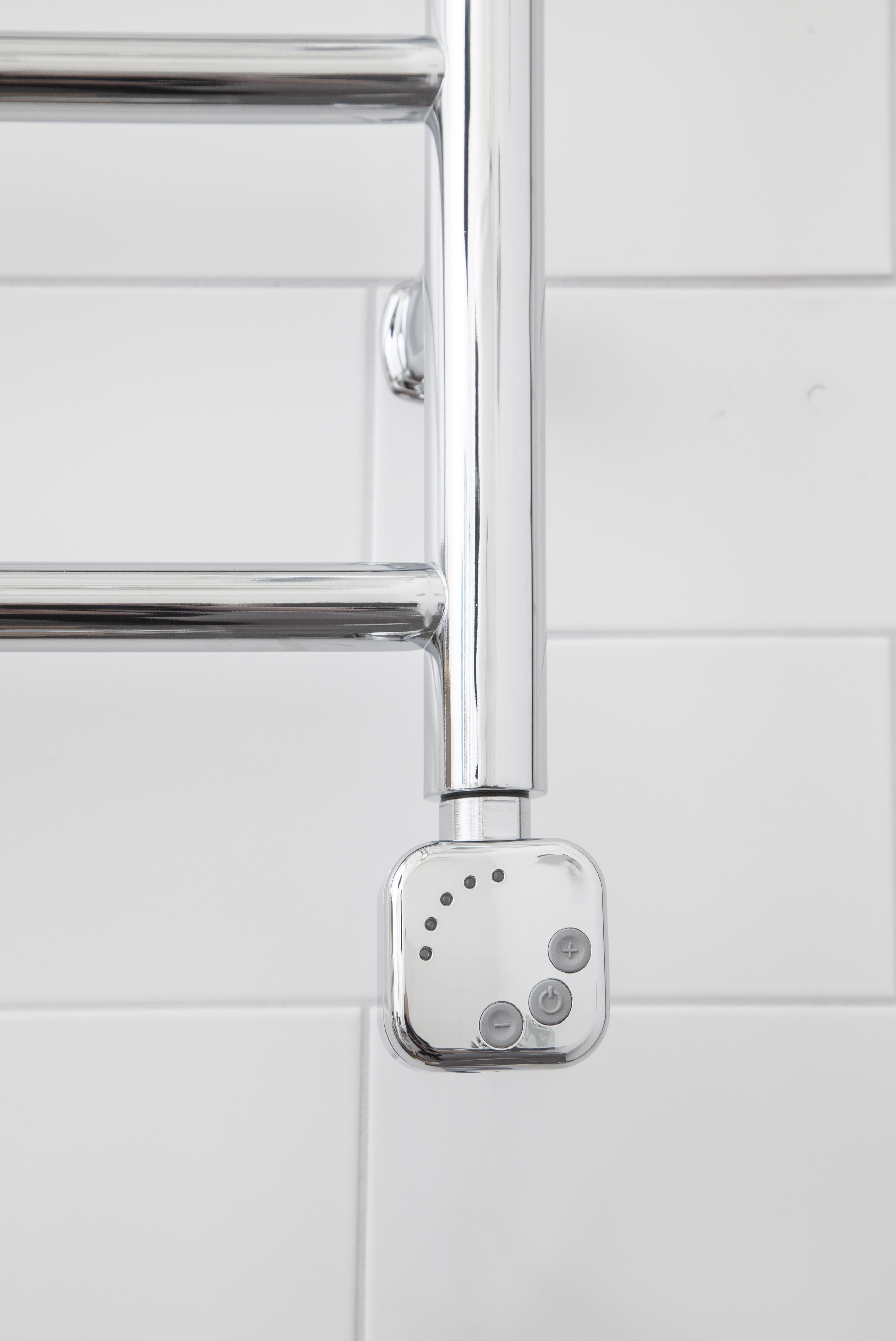 Alterna Lusso Dold Värmekabel 300W Krom 230V - RSK 8716508