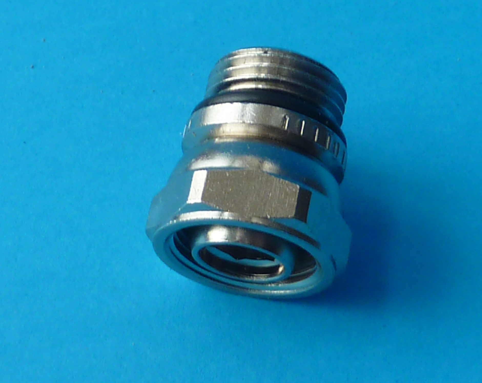 Danfoss 013G3203 Nippel och Mutter G15 1/2" - Med O-ring för Radiatorer - RSK 4817787