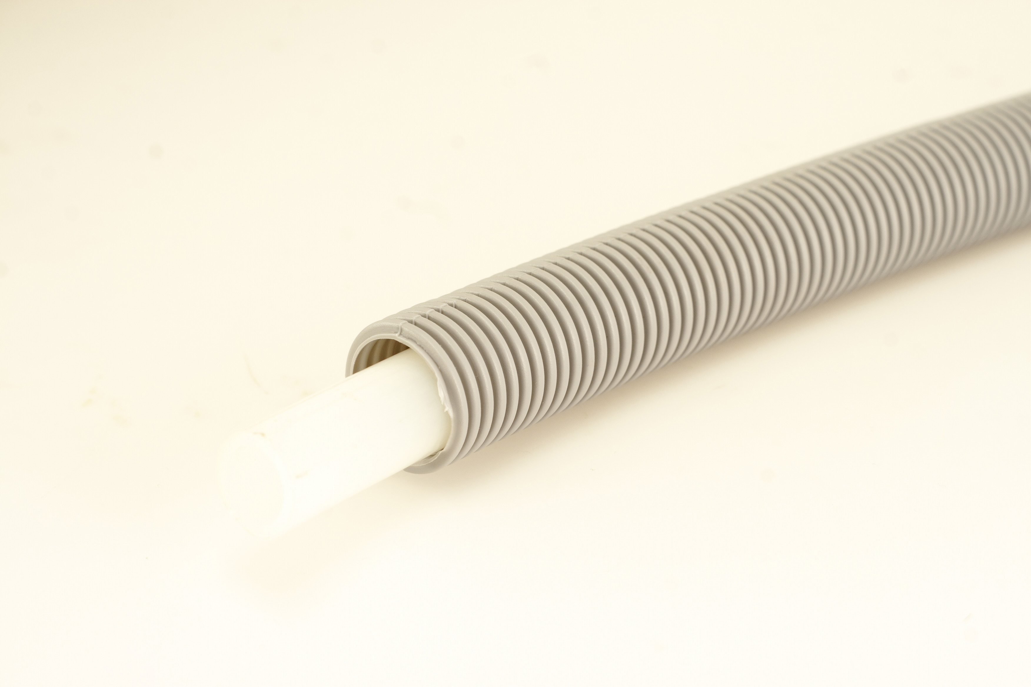 Altech Kombirör Rör-i-Rör PEX-A 16x2mm/25mm - Diffusionsspärr för Tappvatten & Värme, 50m - RSK 1878986