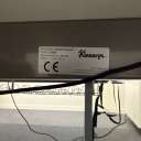 Kinnarps hörnbord – elektriskt höj- och sänkbart - bild 2