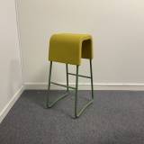 Materia 6 st barpallar + 1 st ståbord Okänd märke– designset för kontor / lounge / konferansbord - bild 4