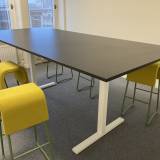 Materia 6 st barpallar + 1 st ståbord Okänd märke– designset för kontor / lounge / konferansbord - bild 5