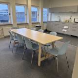 Konferens / köksbord + 10 st IKEA-stolar - bild 3