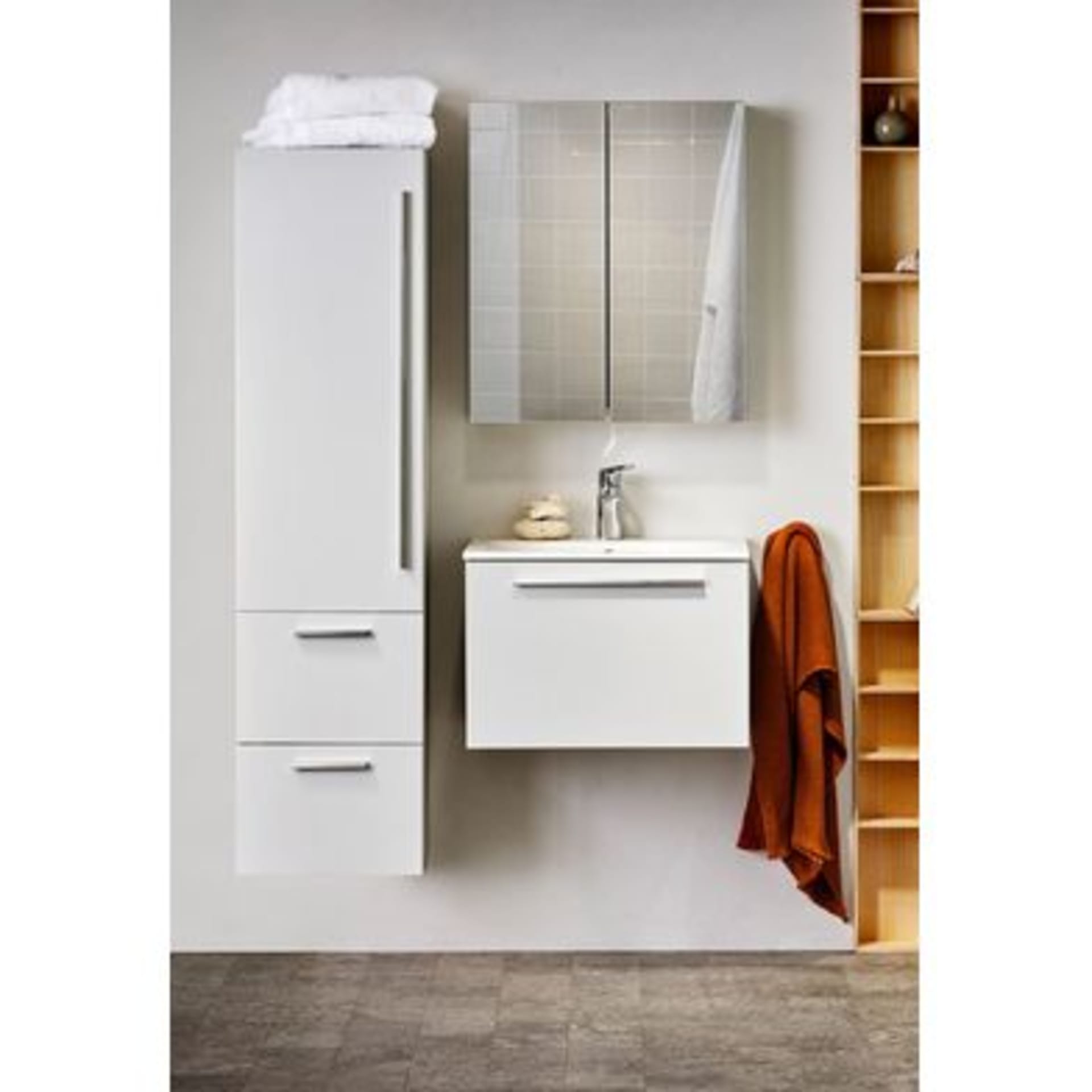 DEMO Alterna Ariella Bas Spegelskåp 60 cm Vit med Eluttag RSK 8947463
