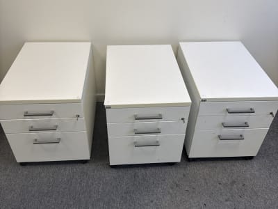 Kontorshurtsar – vita, 3 lådor