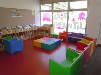 Bebeteca a la Biblioteca de la Serra