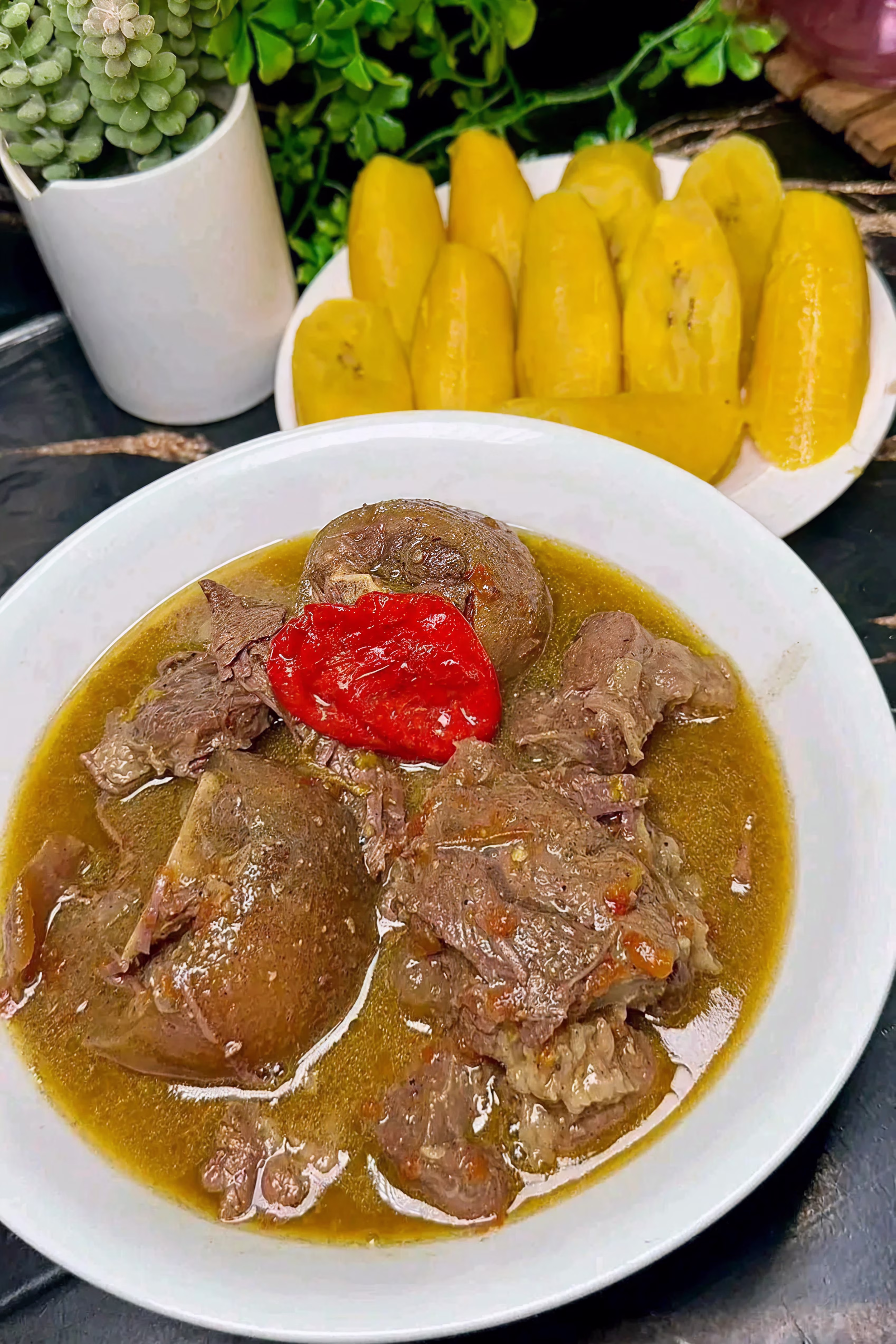 Beef Trotter Broth | Lumo