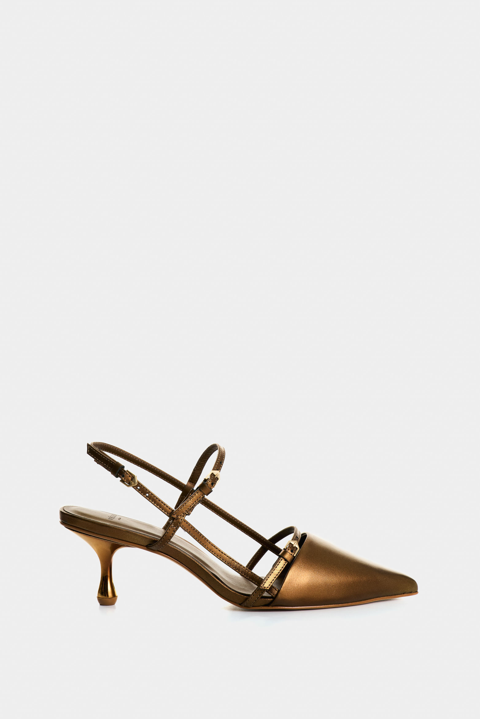 Tacones cerrados Brielle de cuero folia para mujer brillo