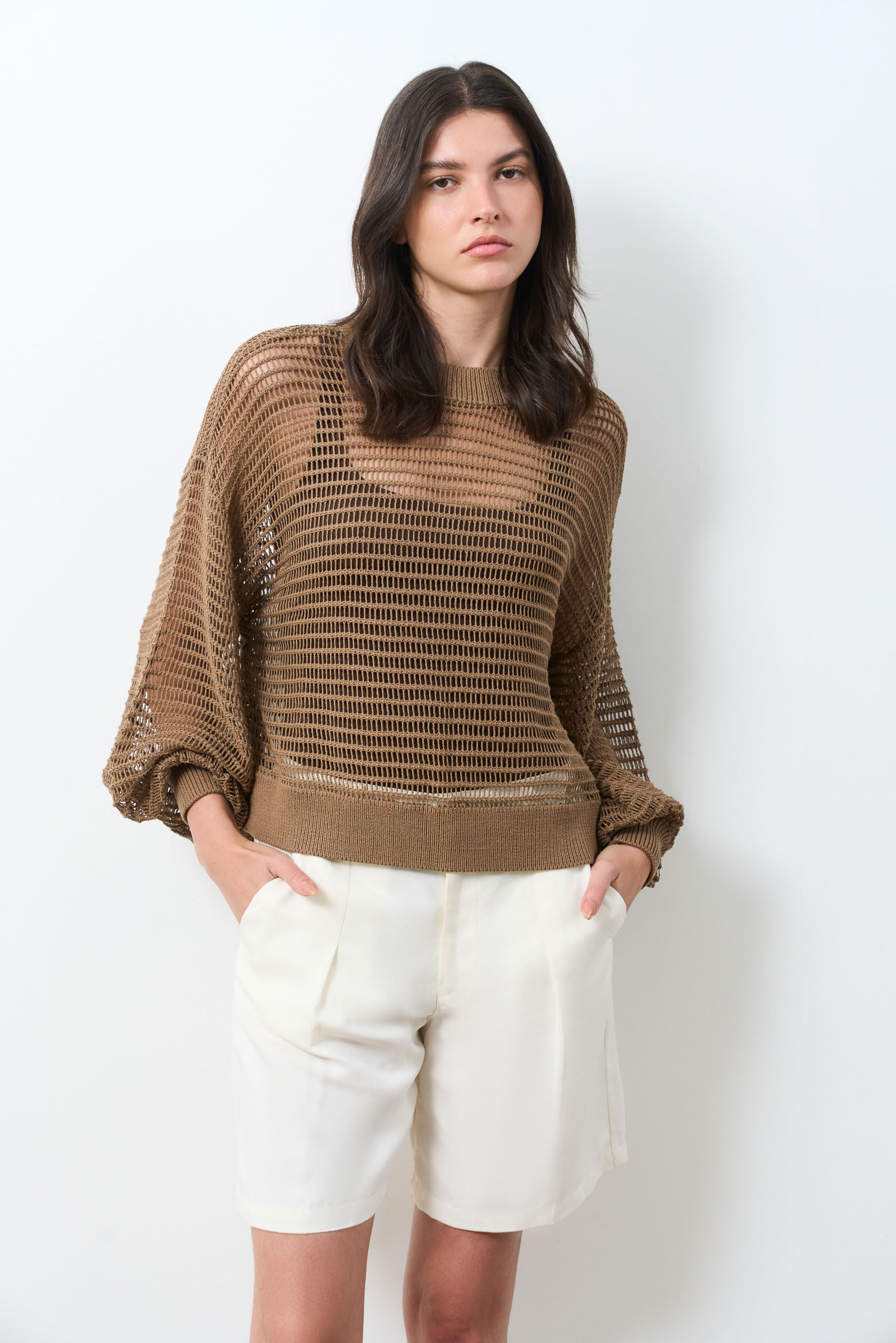 Sweater tejido Taroa para mujer semi cropped