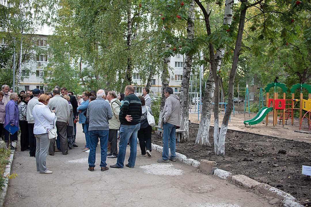 Правда самара. Обнаружен самый перекопанный двор в Самаре. Улица Пановой 37 старые фото. Николаев перекопан.