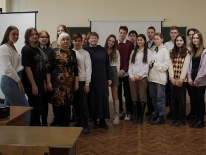 В День СПО в Сызранском филиале «СГЭУ» прошла дискуссия на тему «Нравственное воспитание»