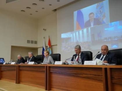 Дмитрий Азаров обсудил с главами муниципалитетов Самарской области приоритетные задачи развития региона