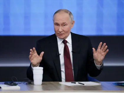 Путин поручил проиндексировать пенсии и соцвыплаты: на сколько они вырастут и когда ждать