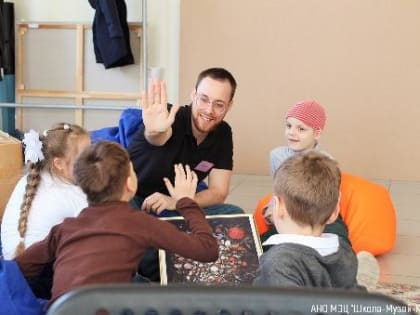 В «Особой Афинской школе» завершился «учебный» год