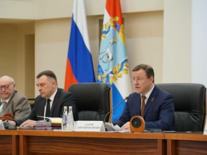 Дмитрий Азаров на заседании областного оргкомитета "Победа": "Только истинный патриот может привить любовь к Родине"