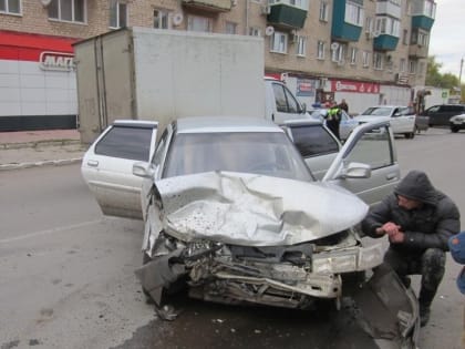 «Шевроле не уступил ВАЗу»: в Чапаевске произошло ДТП