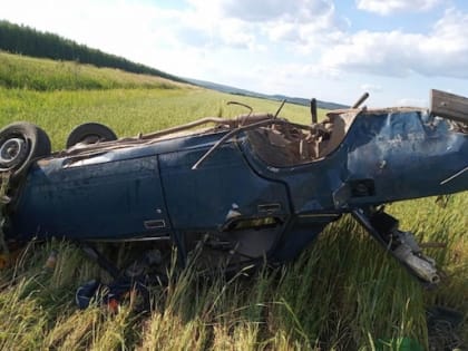 (фото) Набитая девушками "семерка" перевернулась в Самарской области