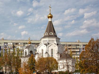 В Тольятти пребывают мощи святителей Николая Чудотворца и Спиридона Тримифунтского