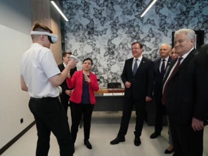 В Самарском университете при поддержке Дмитрия Азарова появился уникальный «Умный дом бабочек»