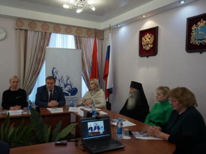 Самарские общественники встретились с делегацией Комитета семей воинов Отечества
