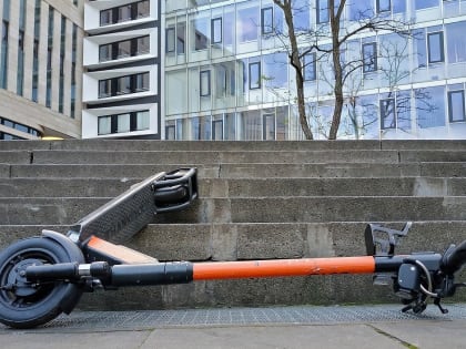 В МВД разъяснили новые правила езды на электросамокатах