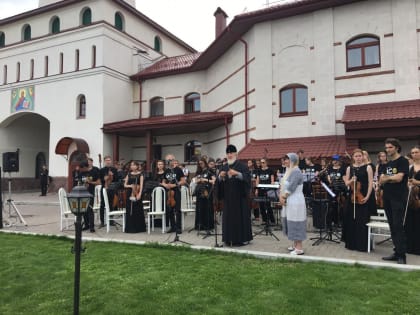 Паломничество в Свято-Богородичный Казанский мужской монастырь с.Винновка