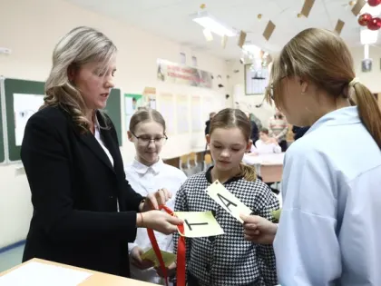 Растет не по дням, а по часам. Педагогам Тольятти повысят зарплату