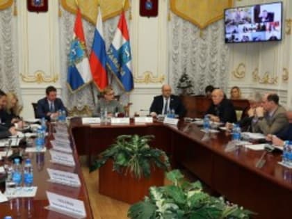 В горадминистрации прошло еженедельное рабочее совещание