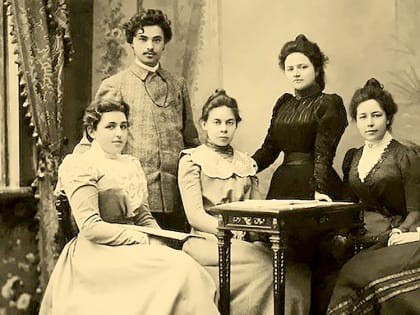 МУЗЫКА ДЛИНОЮ В ЖИЗНЬ