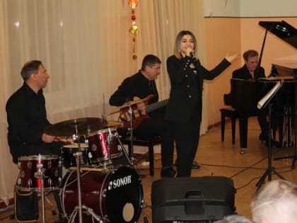 ЗИМНИЙ ДЖАЗ