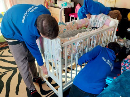 Молодогвардейцы Самарской области помогли многодетной семье военнослужащего