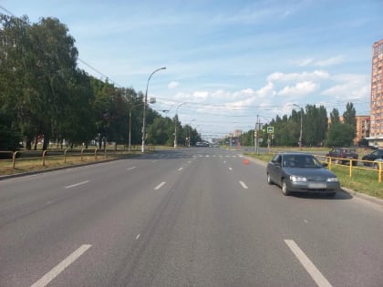 В Тольятти ребенок на самокате попал под машину