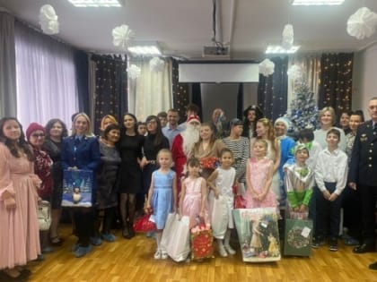 (фото) В Самарской области проходит Всероссийская акция «Полицейский Дед Мороз»