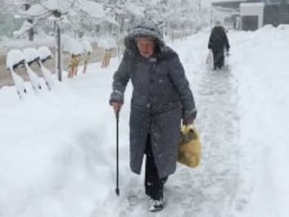 Гериатр рассказала, как пожилым гражданам избежать обострения хронических болезней зимой